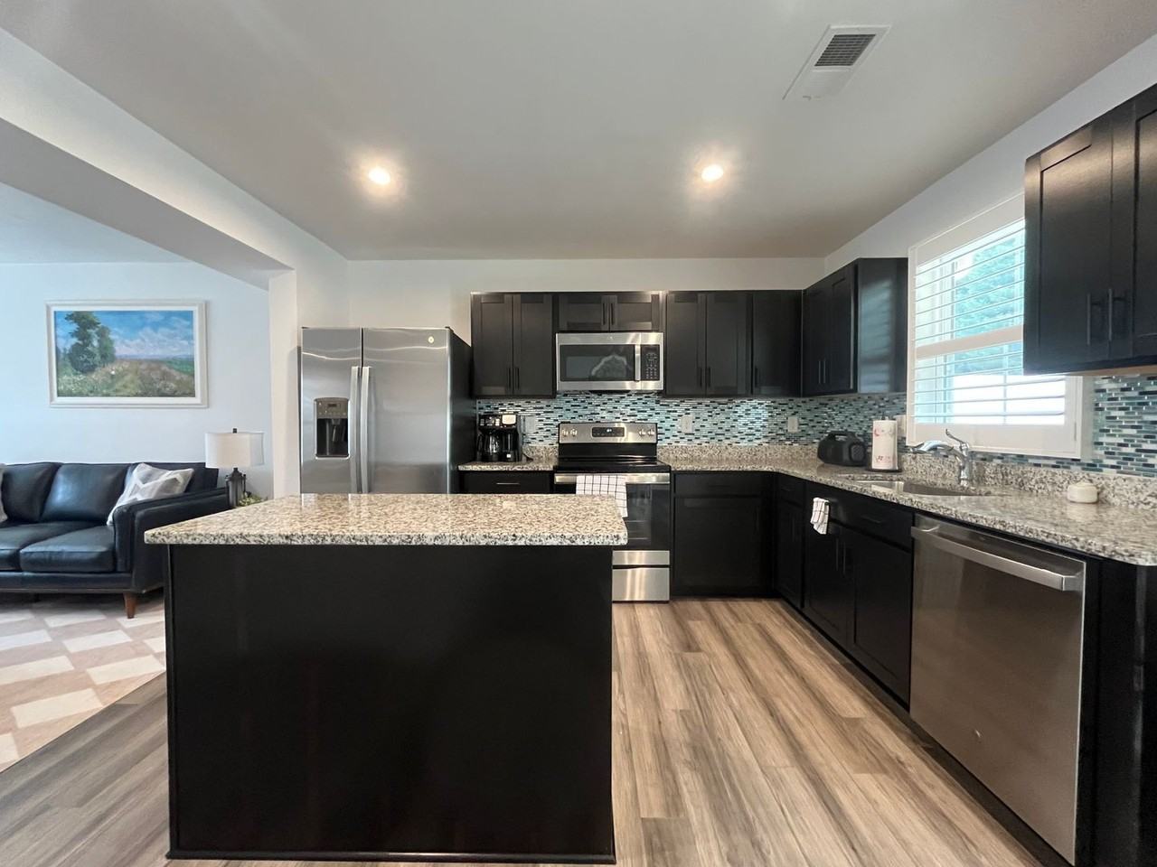 134 Fernside Ct - Photo 3 of 16