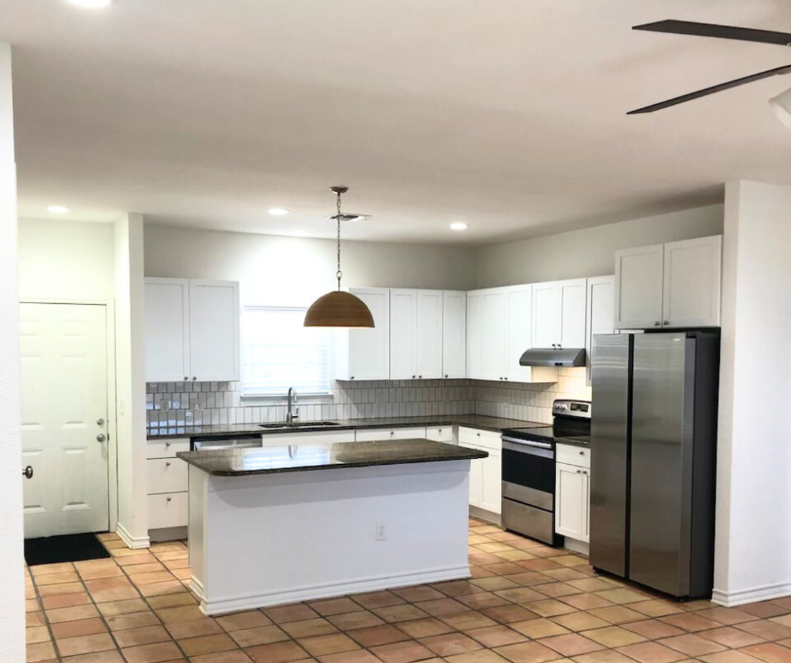 645 Rosada Ranch Rd - Photo 2 of 7