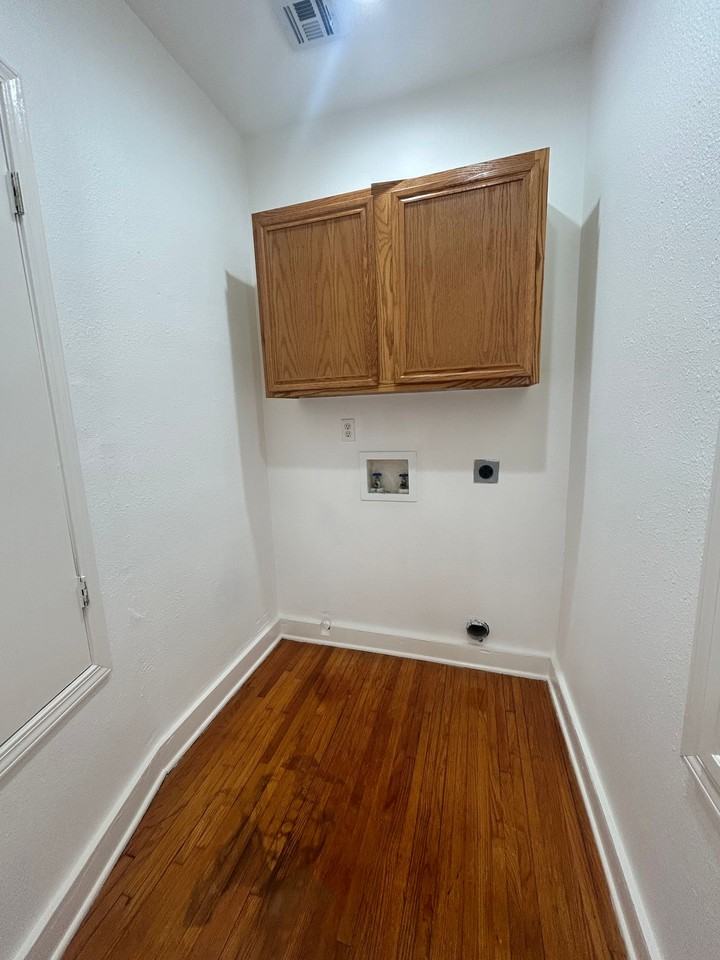 1610 S Quaker Ave #3 - Photo 5 of 17