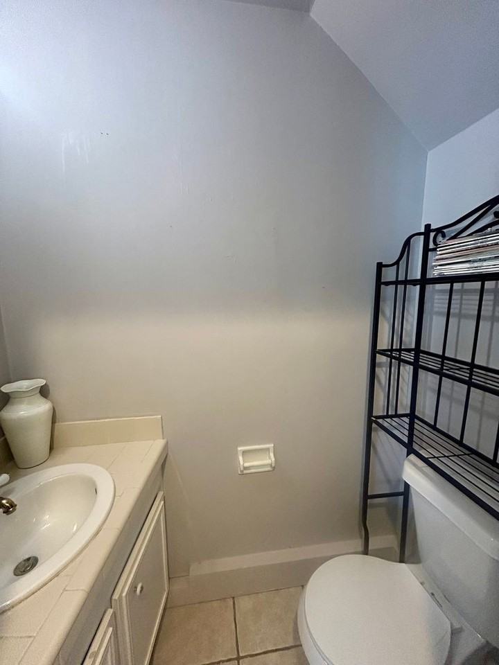 3114 E 25th Pl #3 - Photo 5 of 10