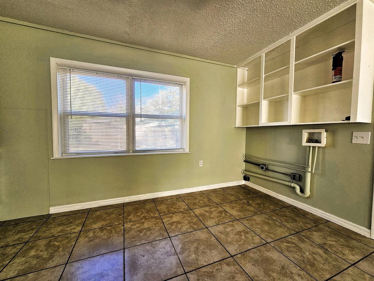 538 Orange St - Photo 4 of 19