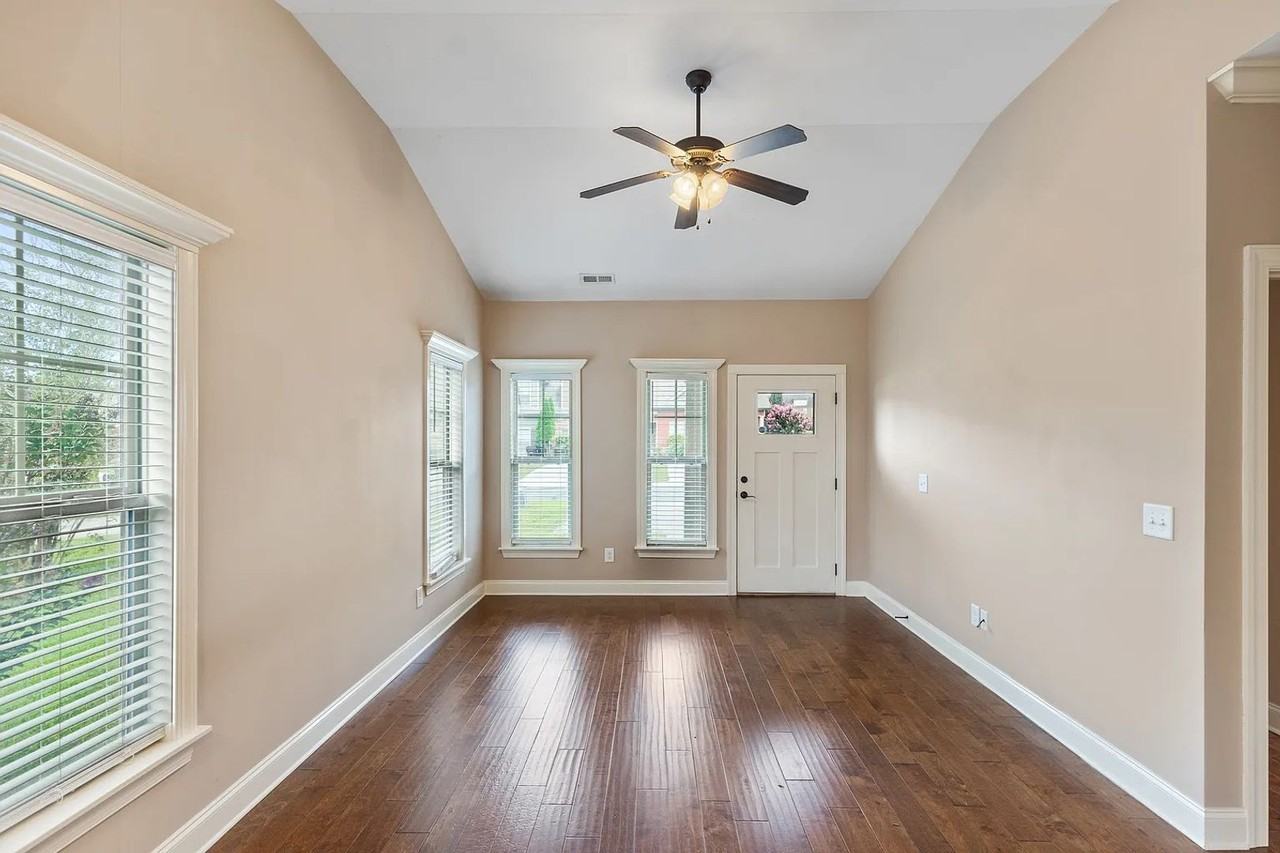 157 Belle Chase Way Ne - Photo 7 of 22