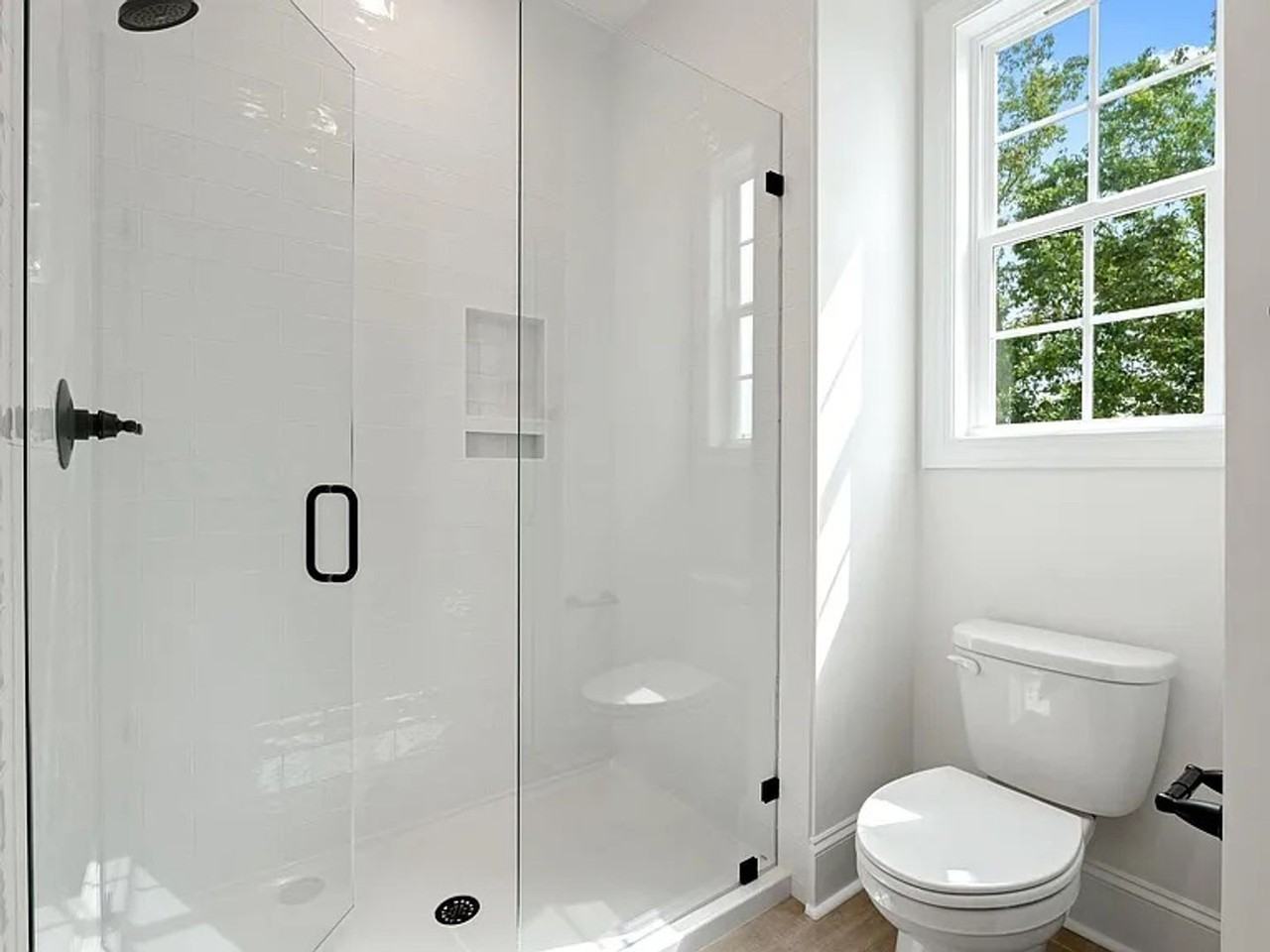 711 N Main St Apt A - Photo 4 of 15