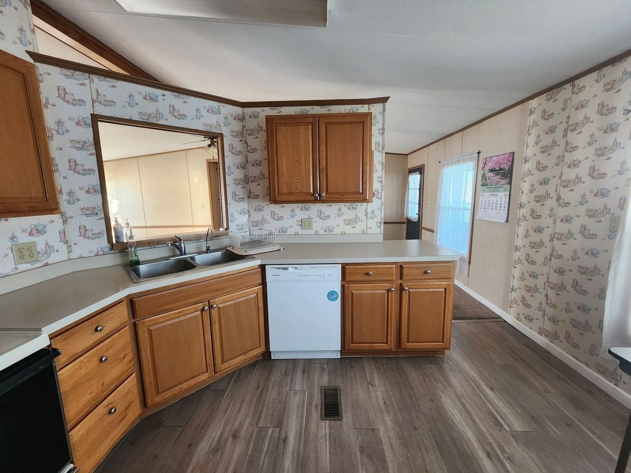 615 Twin Bridge Rd - Photo 5 of 27