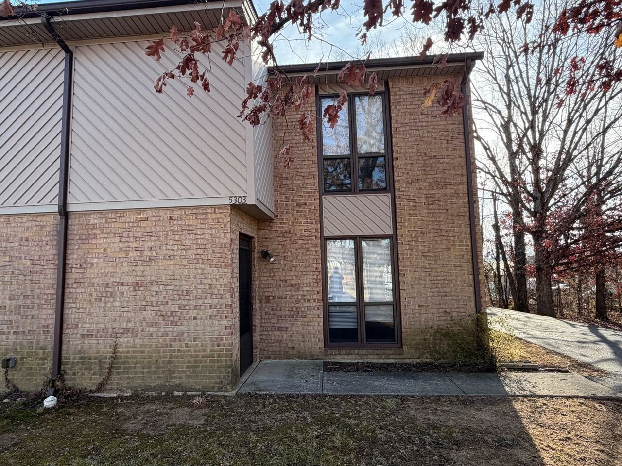 5303 Century Dr - Photo 2 of 11