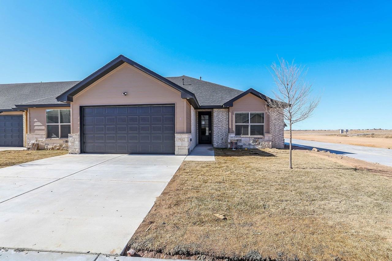 10424 10424 Tierra Santa #A - Photo 2 of 41