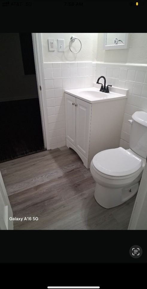 5655 Gatesworth Ave - Photo 3 of 6