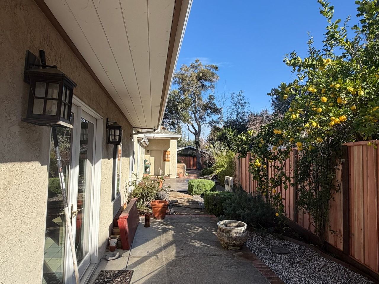 16781 Leroy Ave - Photo 7 of 9