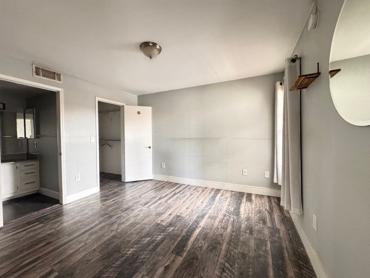 555 E Silverado Ranch Blvd #12-2085 - Photo 4 of 29