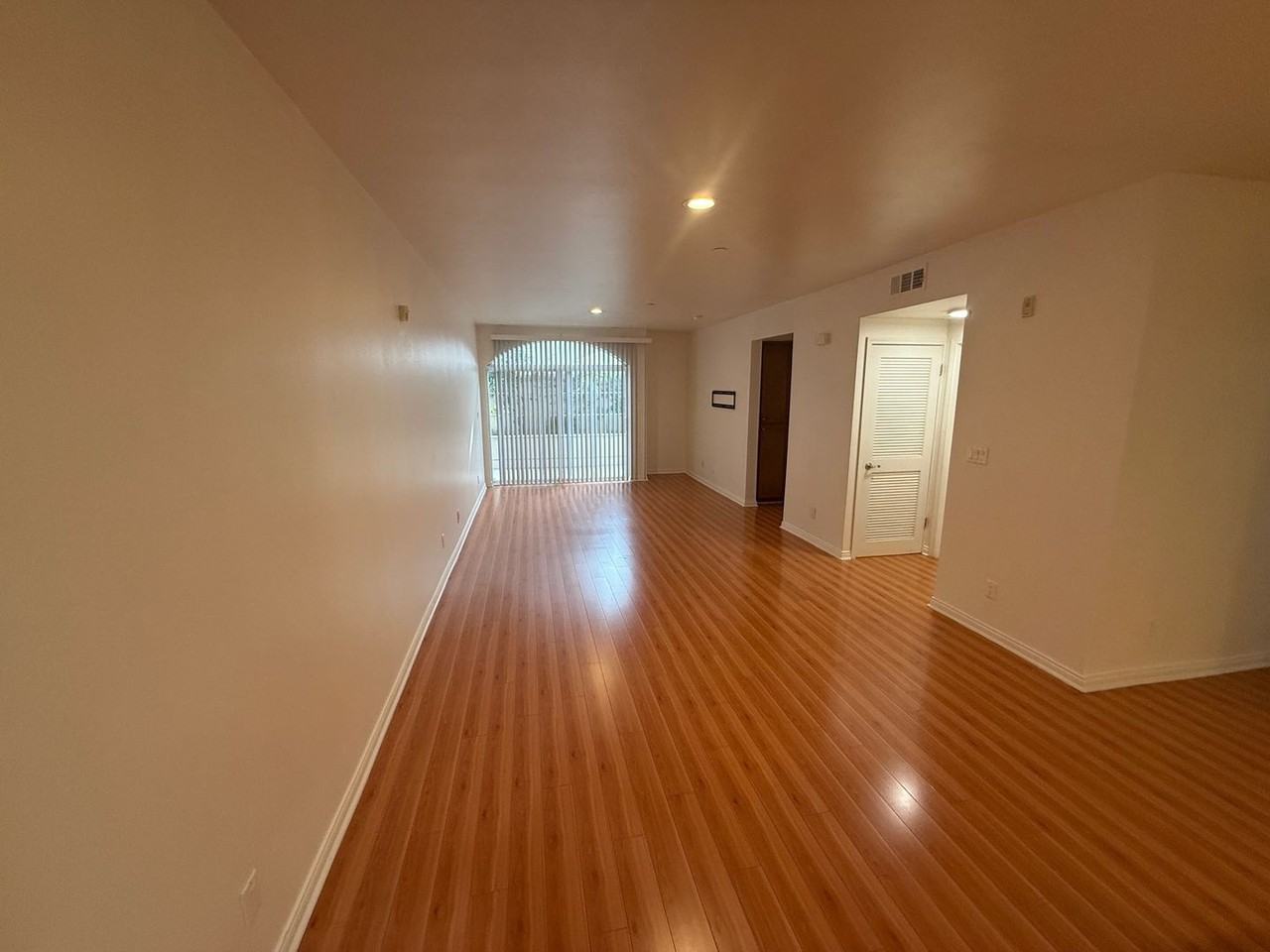 4609 Kester Ave - Photo 2 of 18