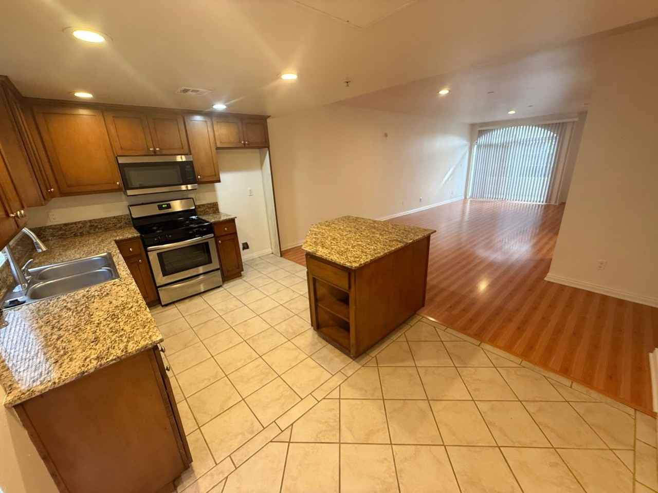 4609 Kester Ave - Photo 3 of 18