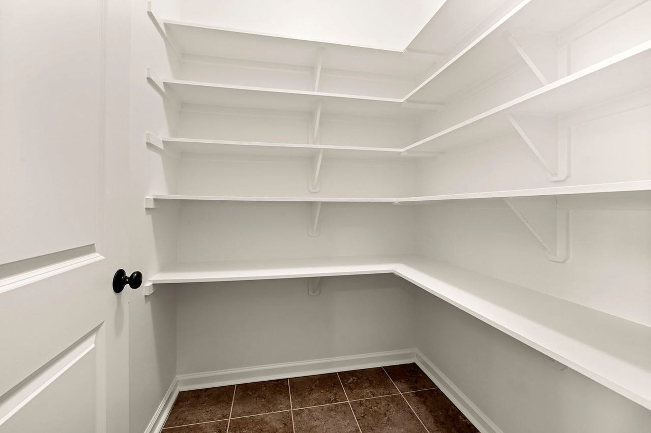 42351 Cedarstone Ave - Photo 6 of 20