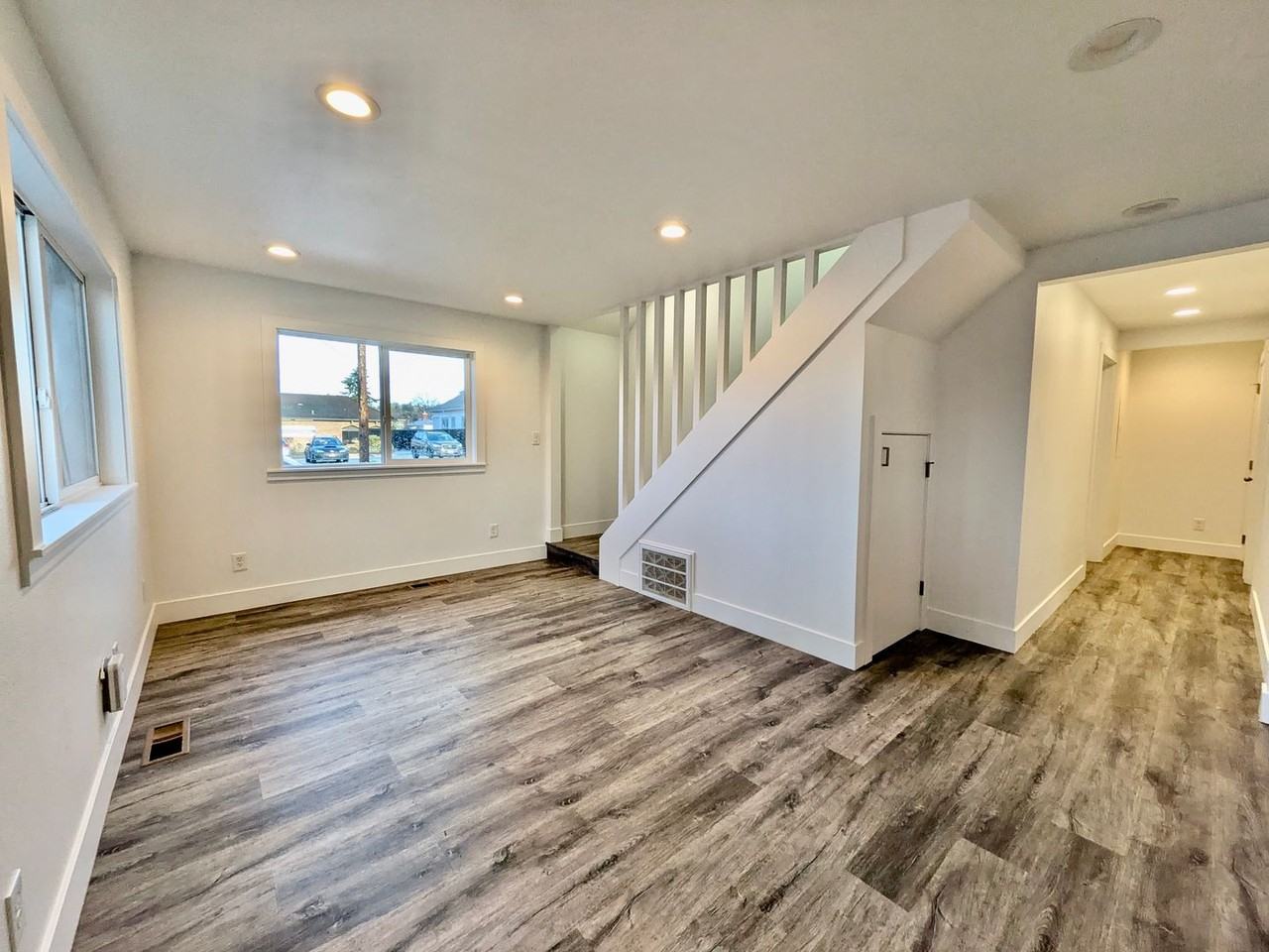 105 E Arlington St - Photo 7 of 25