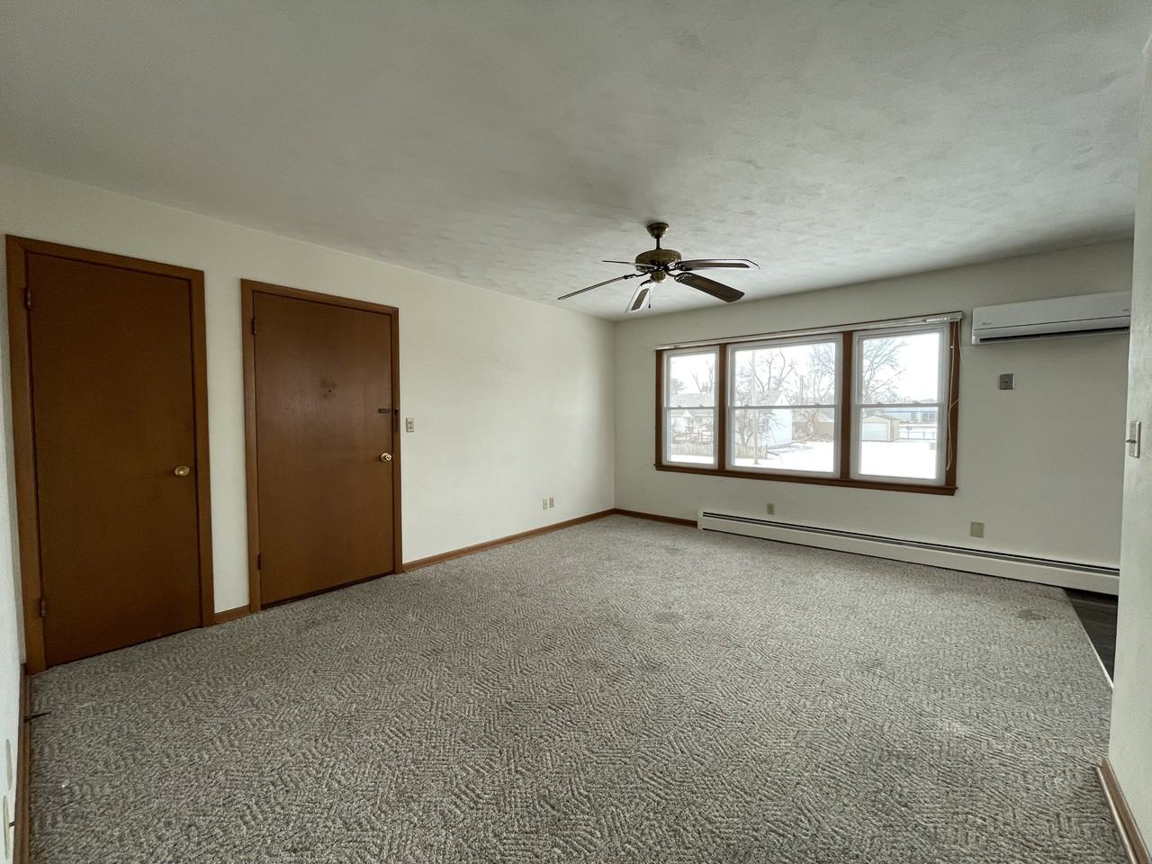 334 2nd Ave E #1 - Photo 4 of 10