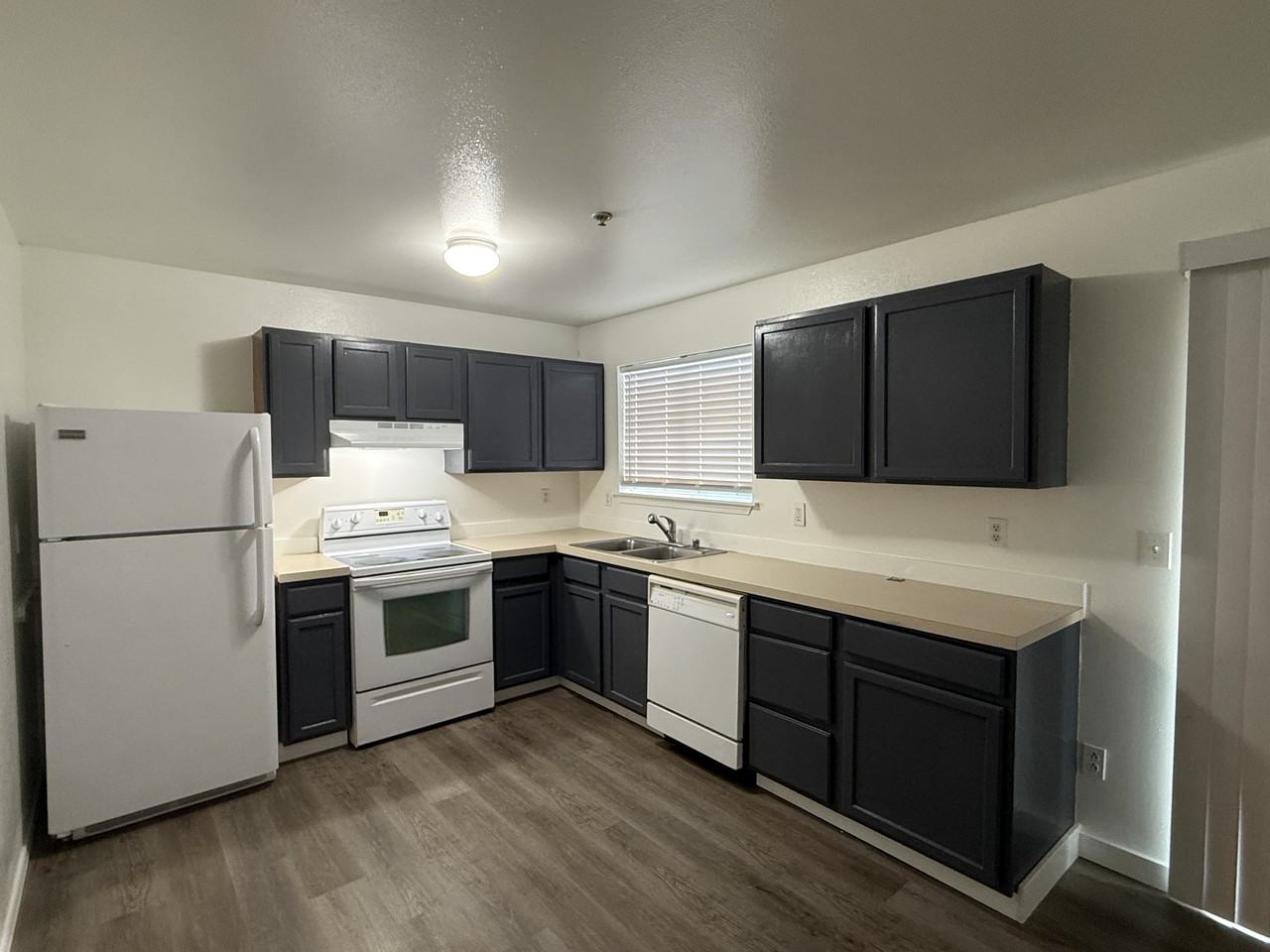 1312 Gregory Ave #2 - Photo 5 of 24