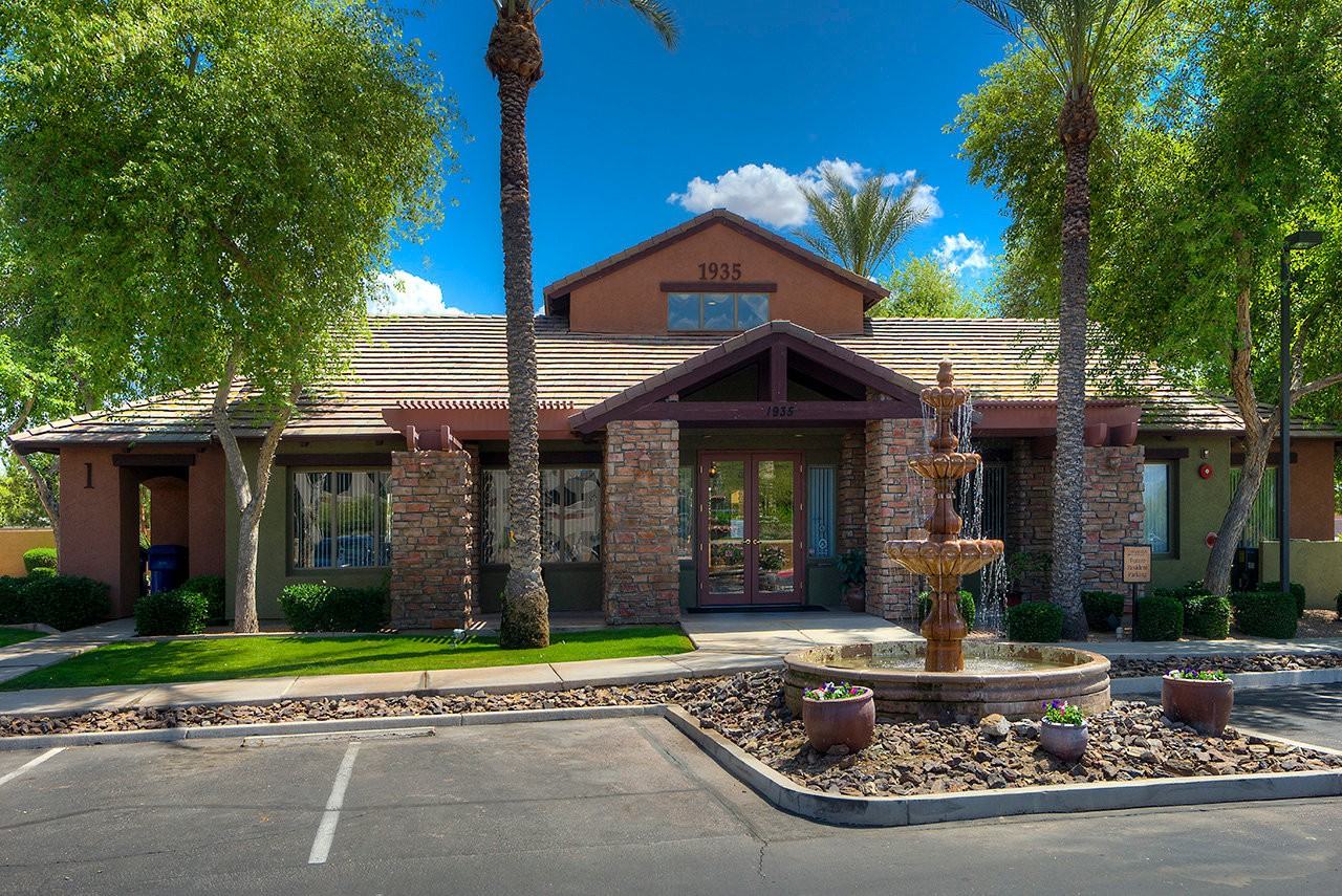 San Angelin Apartments - Photo 4 of 13