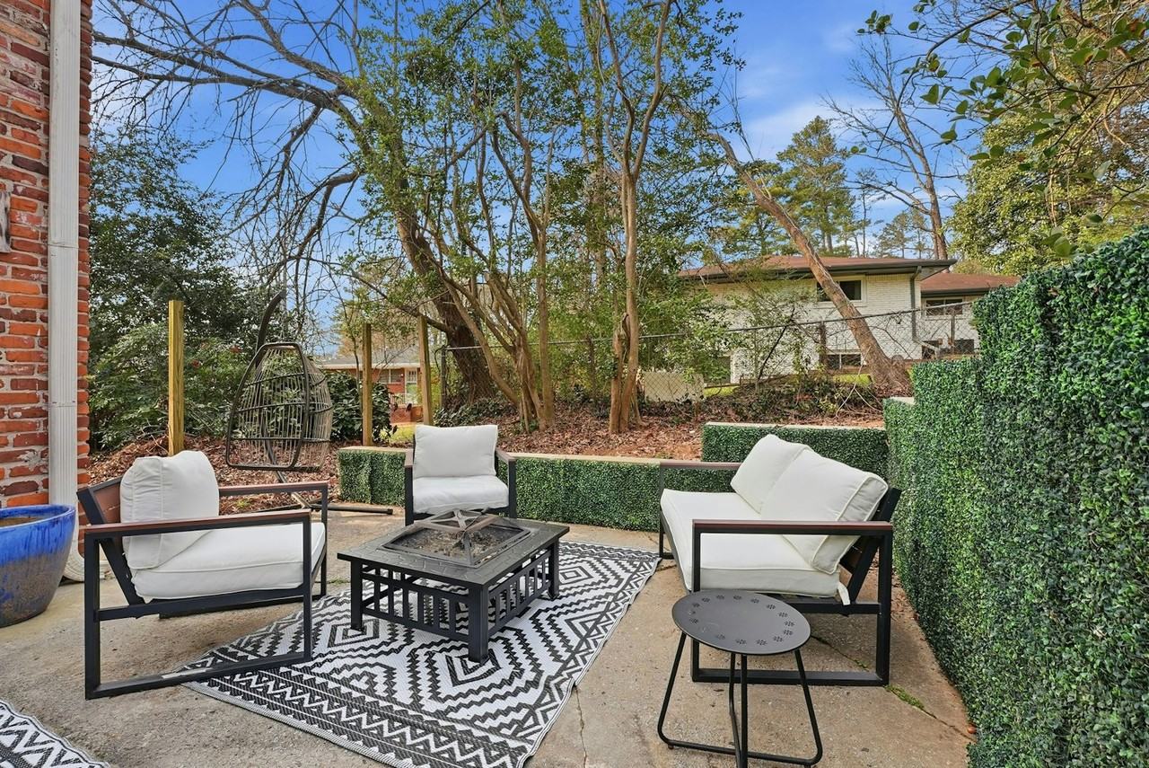 1159 Arlington Parkway Northeast, Unit Bottom - Photo 7 of 8