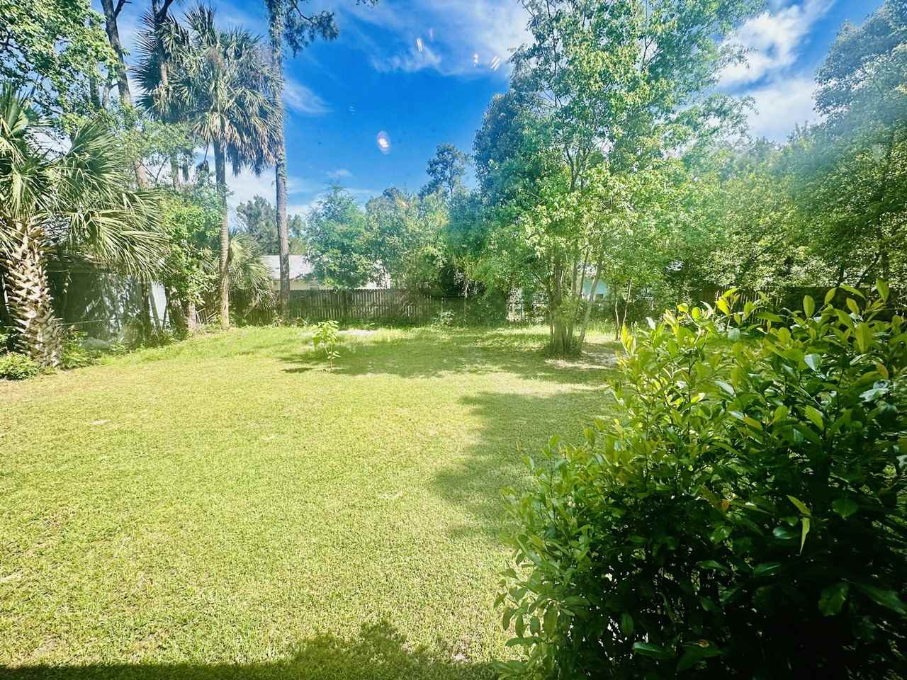 27 Escalona st. - Photo 2 of 19