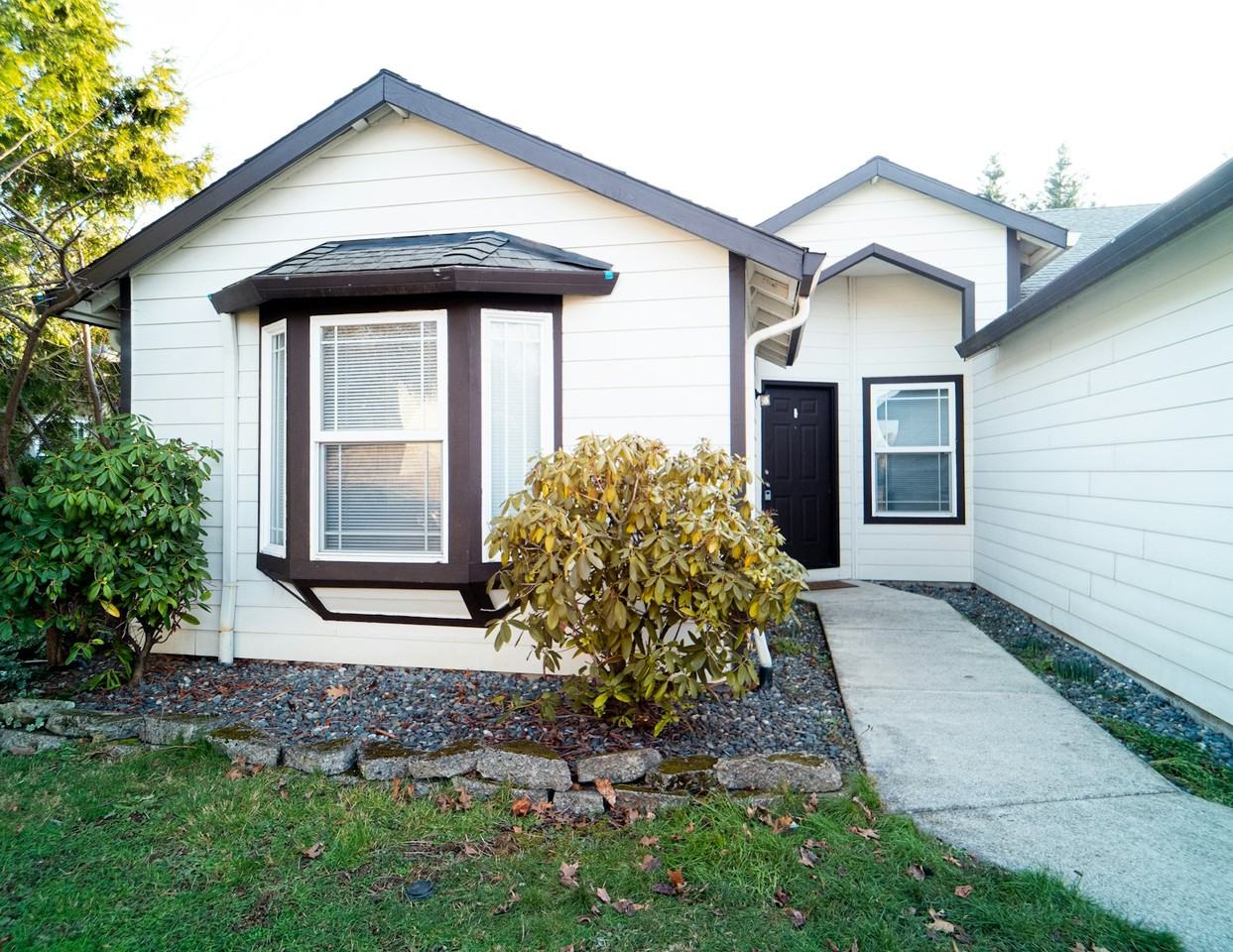 16901 SE 6th St - Photo 2 of 20