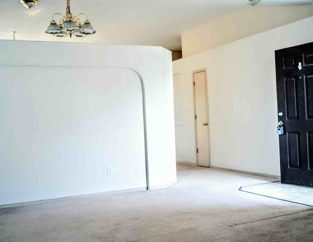 16901 SE 6th St - Photo 3 of 20