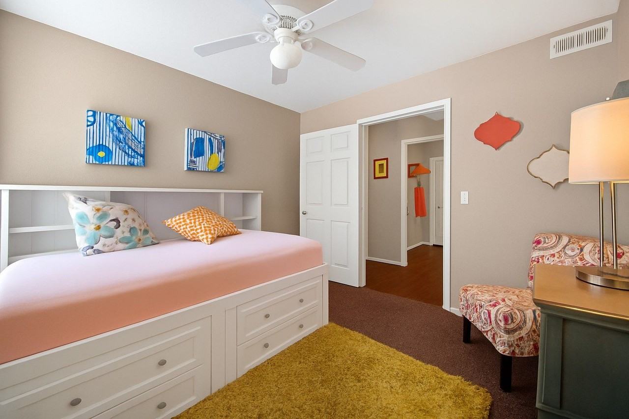 Summit Point - Photo 6 of 13