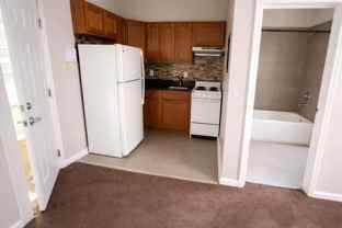 MELWOOD -333 -- 174 - Photo 1 of 1