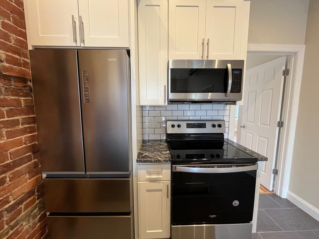 Liberty 4028 - Photo 2 of 20