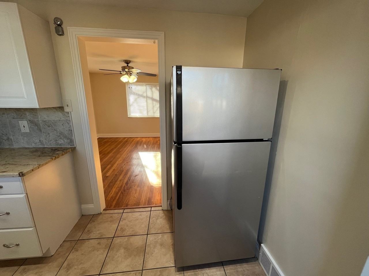 Penn 6825 - Photo 3 of 24