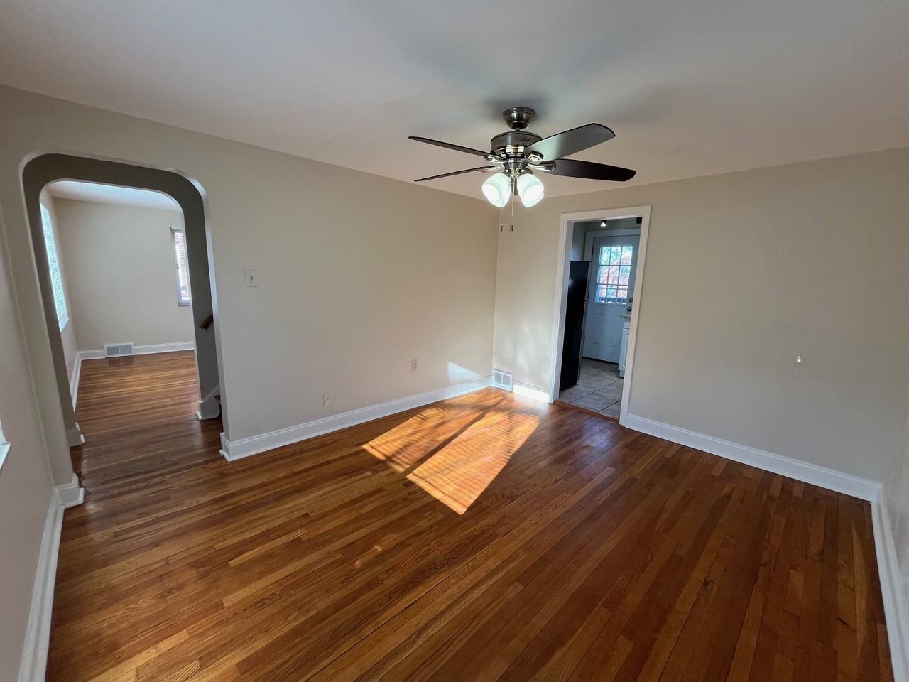 Penn 6825 - Photo 6 of 24