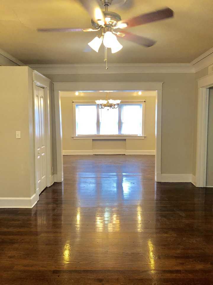 918-920 E 41st St. - Photo 5 of 17