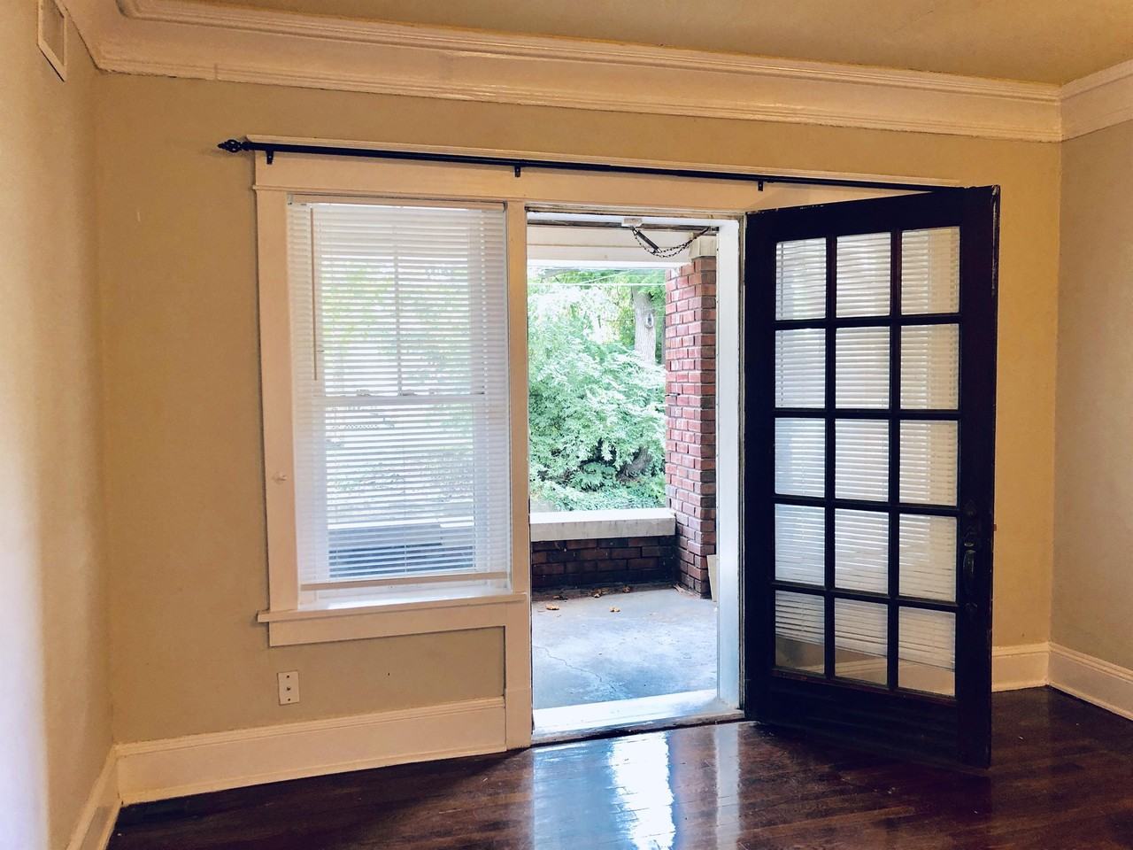 918-920 E 41st St. - Photo 6 of 17