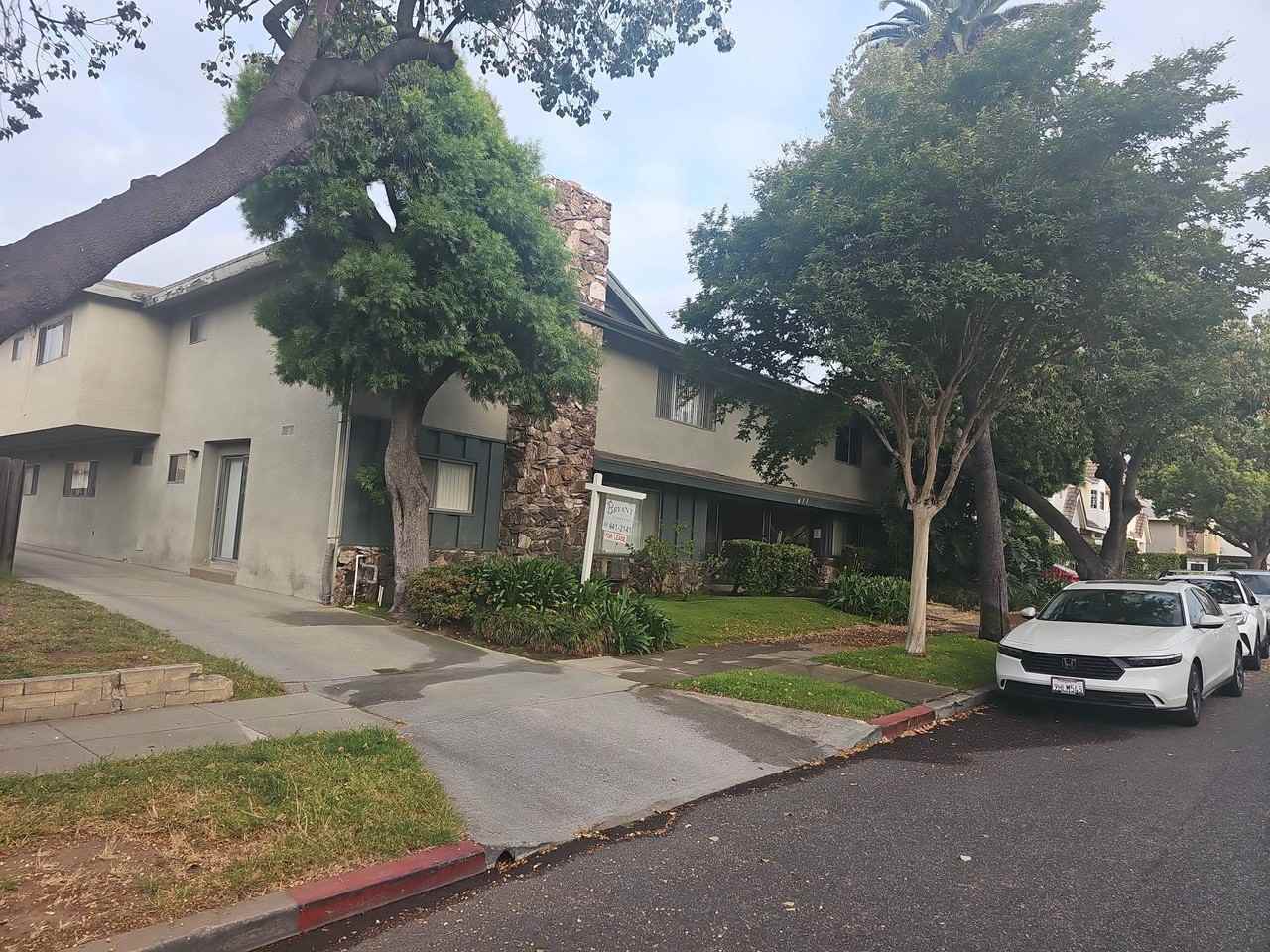 411 N. CHAPEL AVE (226) - Photo 3 of 25