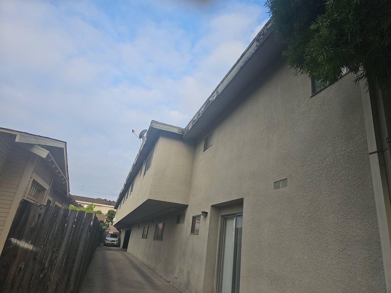 411 N. CHAPEL AVE (226) - Photo 4 of 25