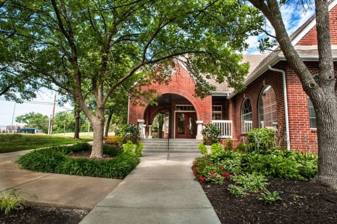 Fountainhead Apartments - Photo 6 of 12