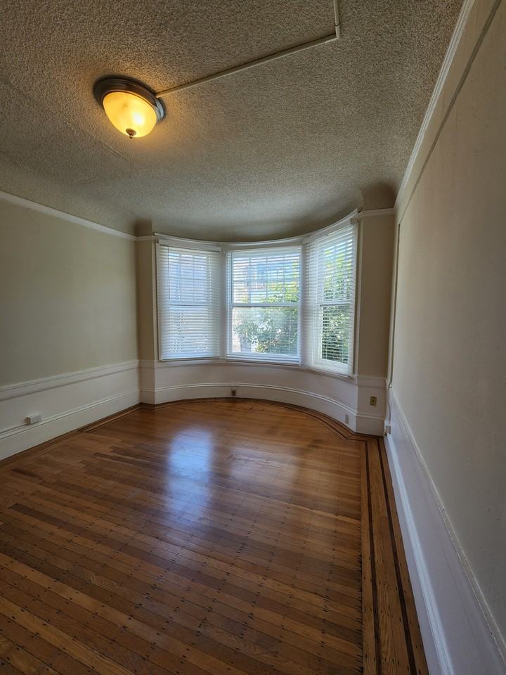 1849 Page - Photo 4 of 10