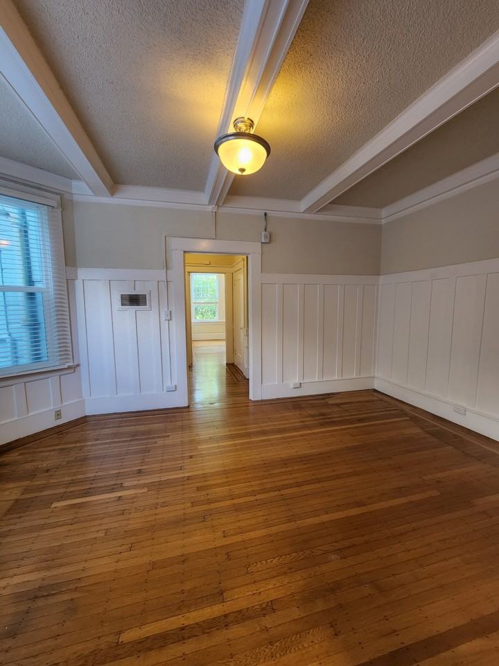 1849 Page - Photo 5 of 10