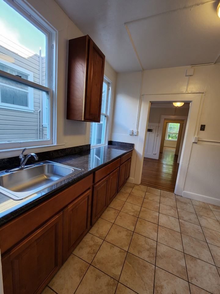 1849 Page - Photo 6 of 10