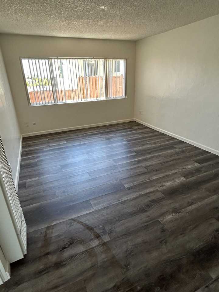 52nd St. - Photo 2 of 23