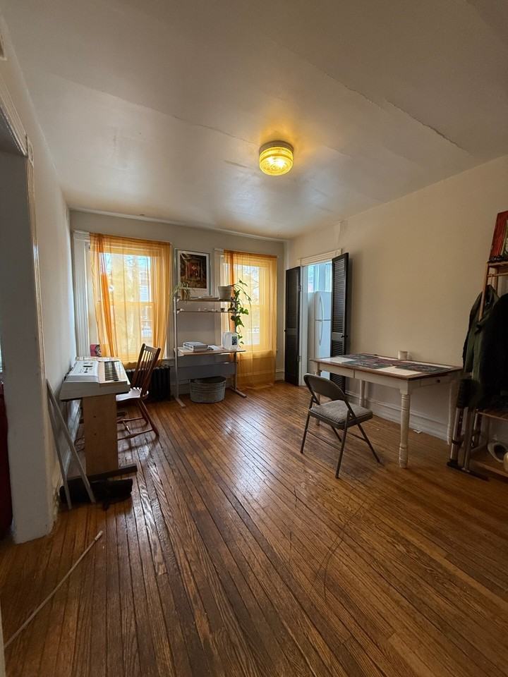 1500 14th - Photo 4 of 8