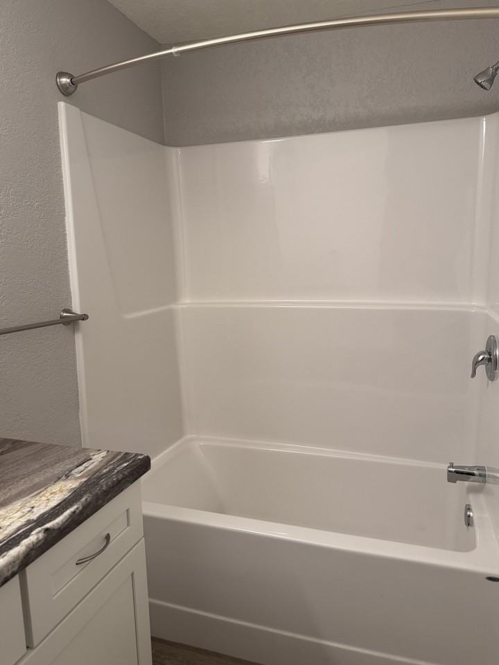 Bettis Wagoner Apts - Bldg 12 - Photo 7 of 9