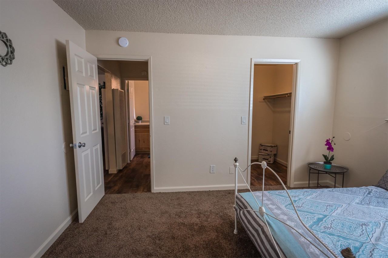 Jasmine Apartments - Photo 5 of 50