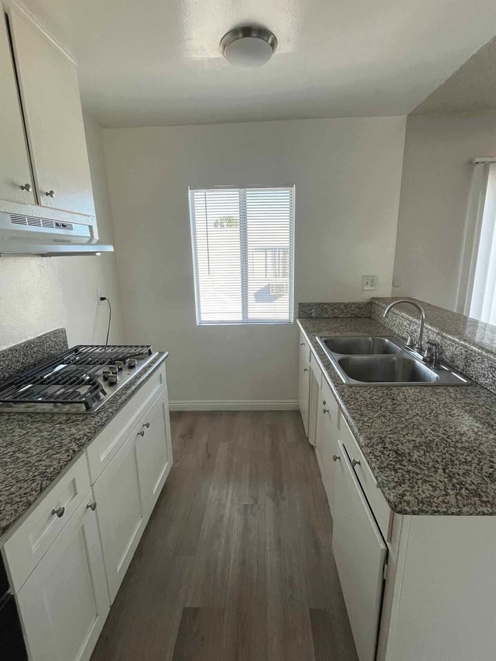 AJ Winnetka / 20006 Roscoe Blvd / John / RC - Photo 2 of 13