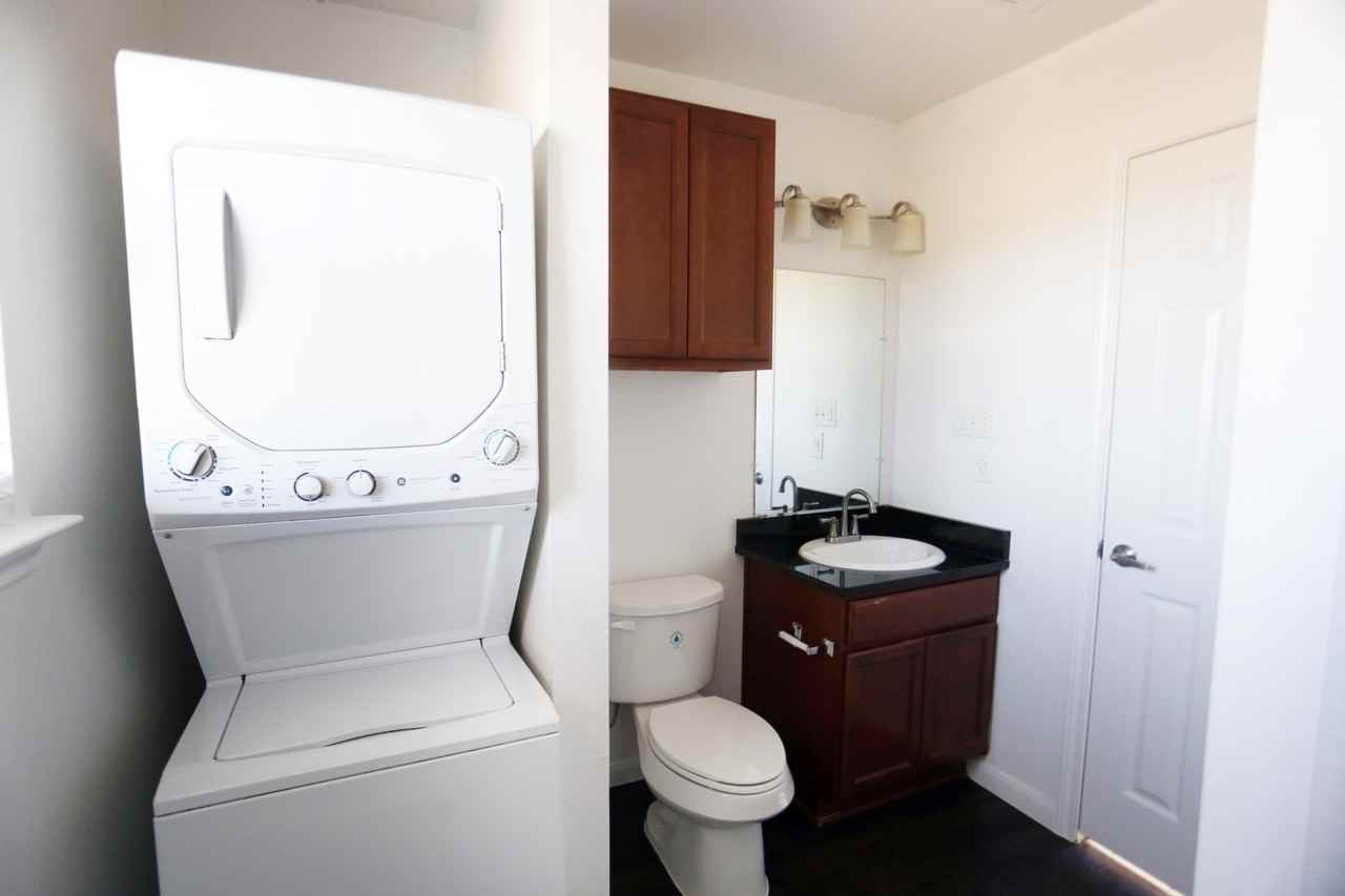 Esperanza at Wilson - Photo 2 of 22