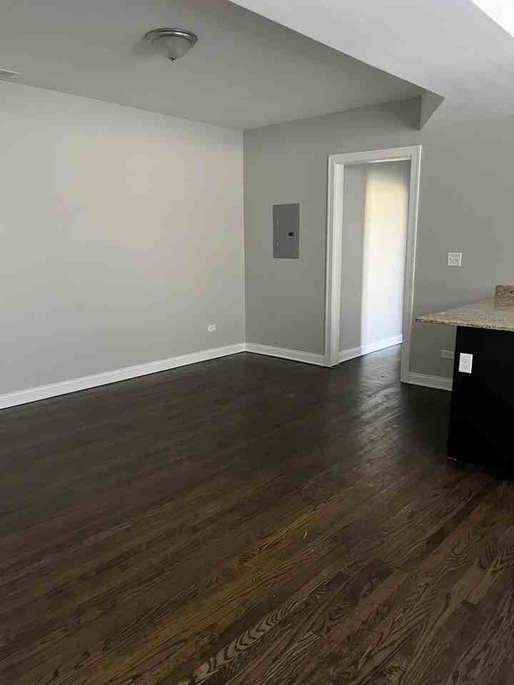 Carpenter - Photo 3 of 21