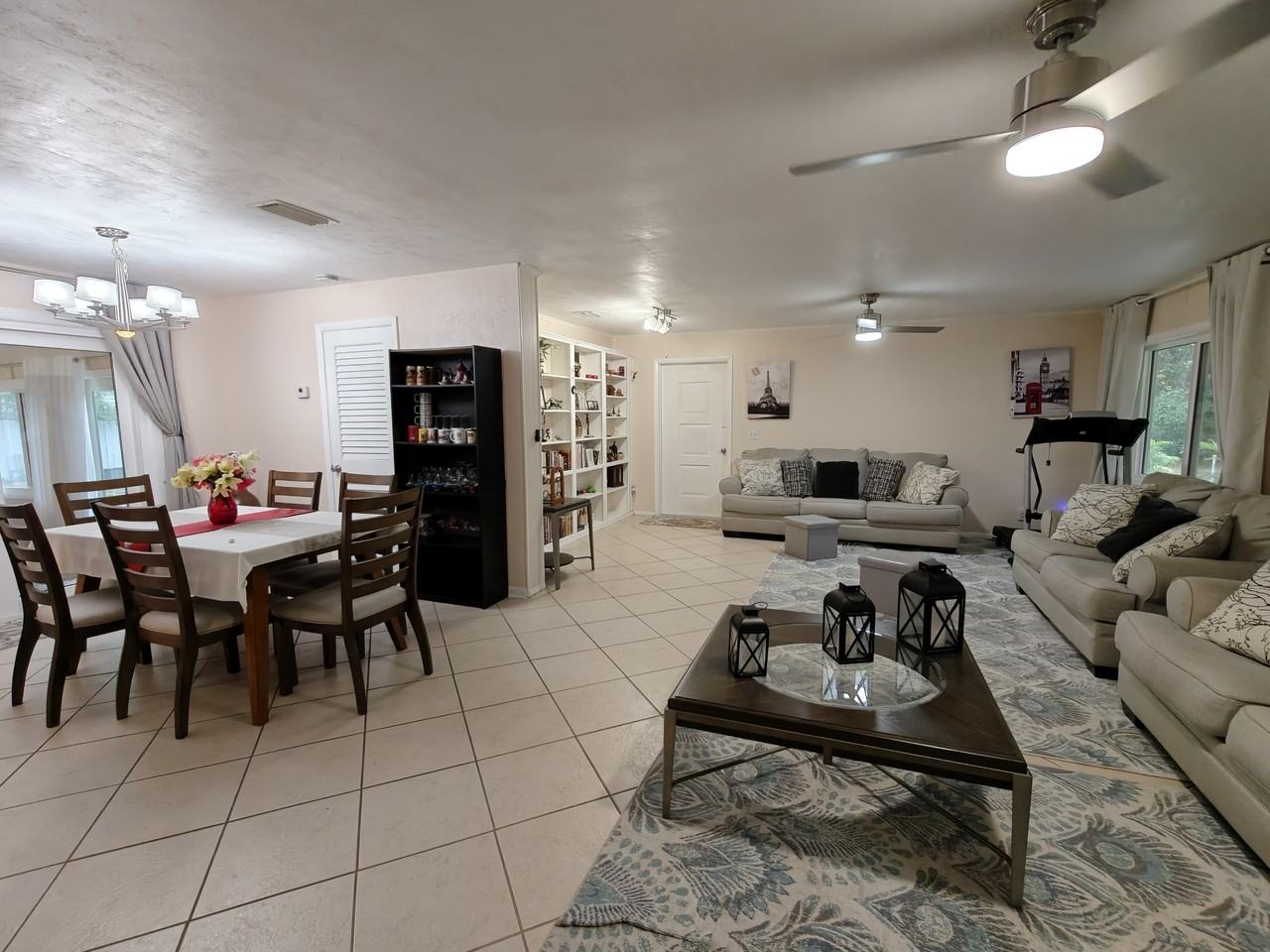 2305 Northwest 48th Terrace - Photo 7 of 37