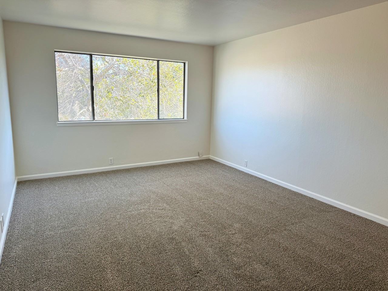 348 4th ave - Photo 3 of 16