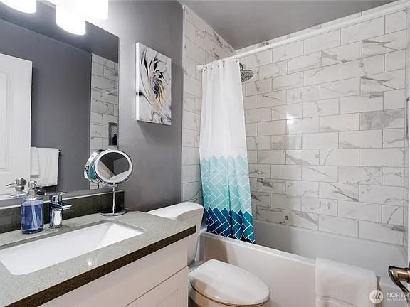 10035 61st Avenue South - Photo 2 of 5