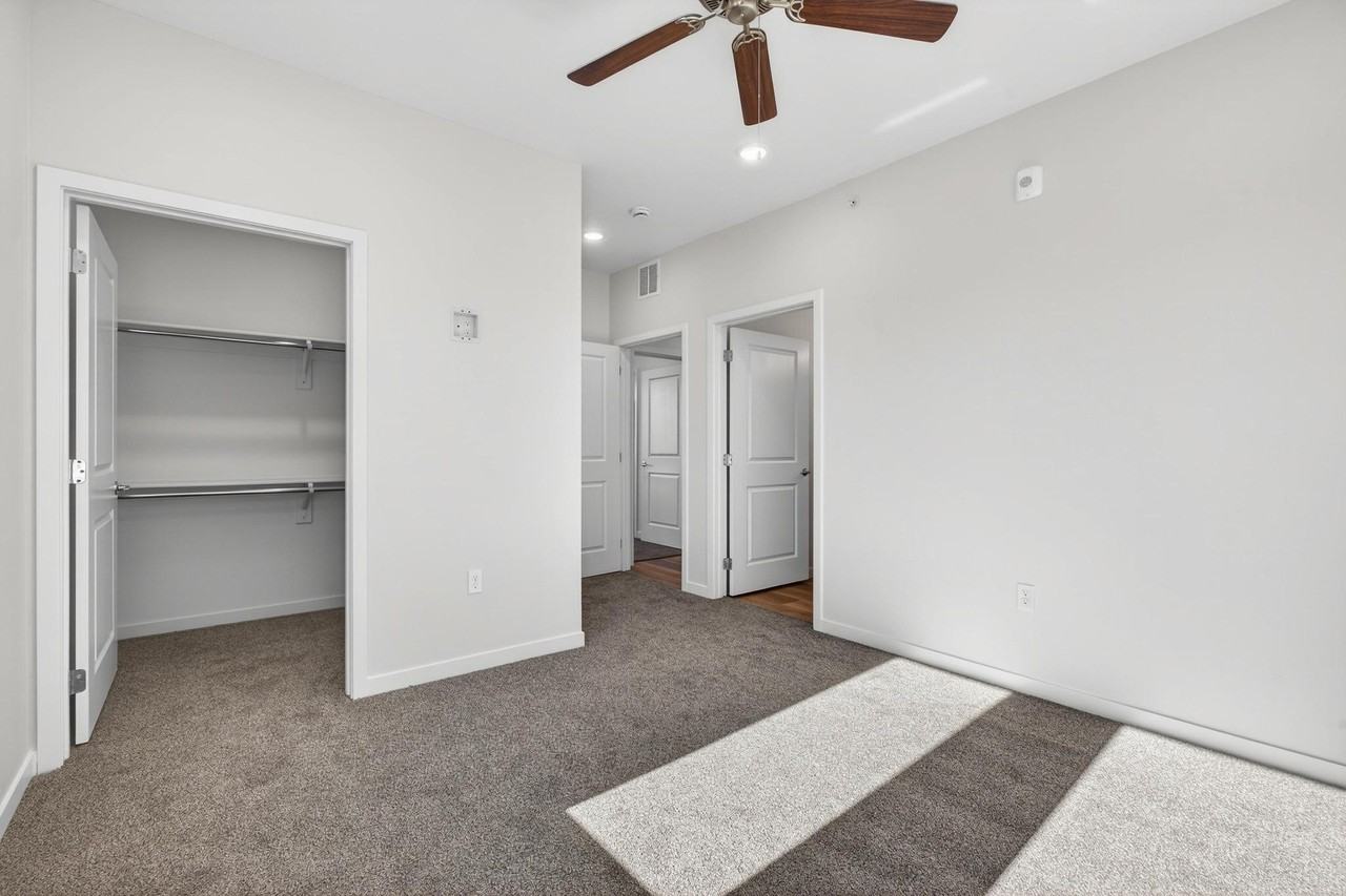 Mountain View Apartments - Photo 4 of 50