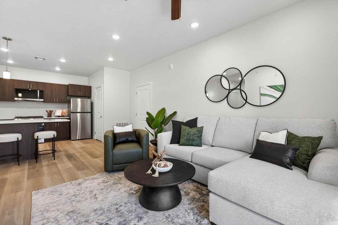 Mountain View Apartments - Photo 5 of 50