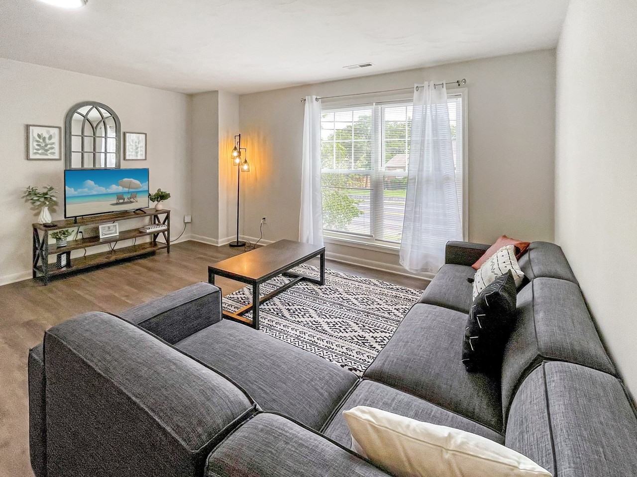 The Mill Apartments - Photo 5 of 15